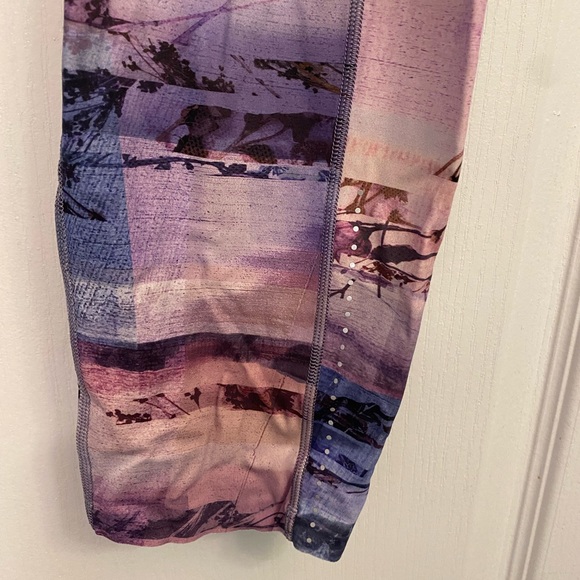 Lululemon Fast and Free - Picture 8 of 9